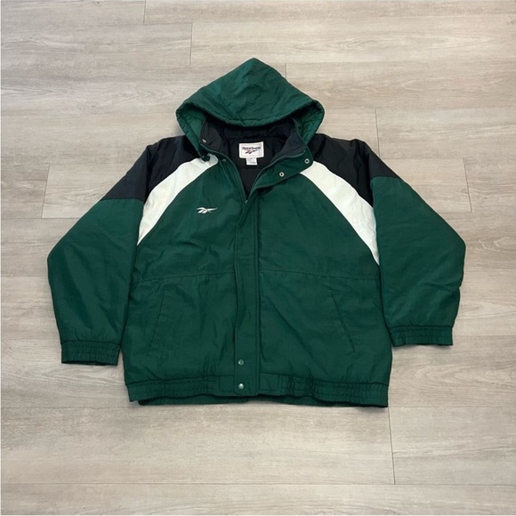 Vintage Reebok - Picture 11 of 15